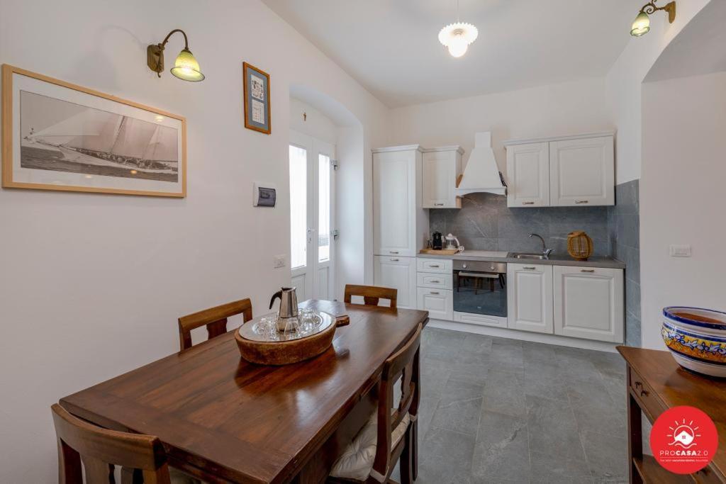 Sailor'S House Apartment ปอร์โตเวเนเร ภายนอก รูปภาพ